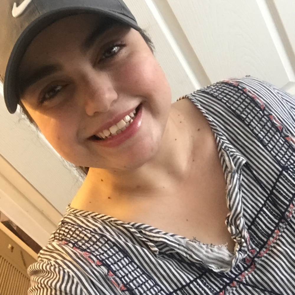 Meet your Posher, Dinorah